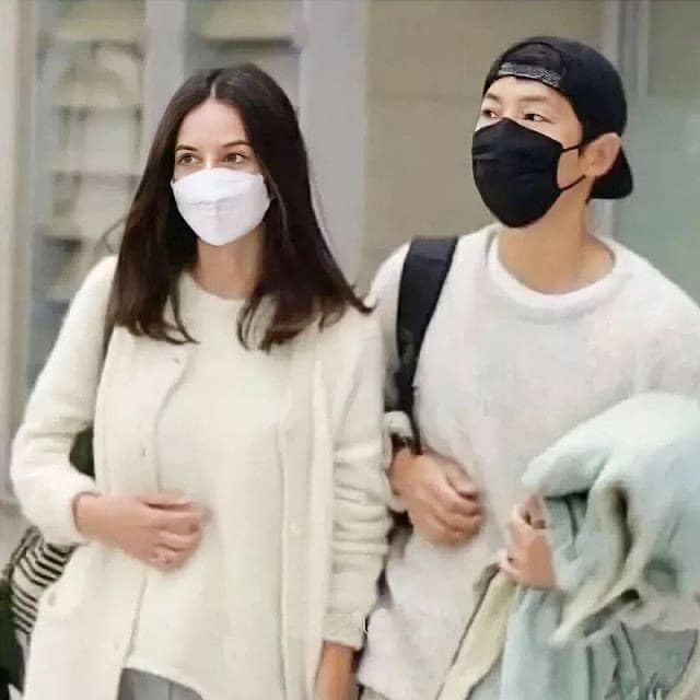 Breaking: Song Joong Ki Is Married to Katy Louise Saunders + Expecting Child!